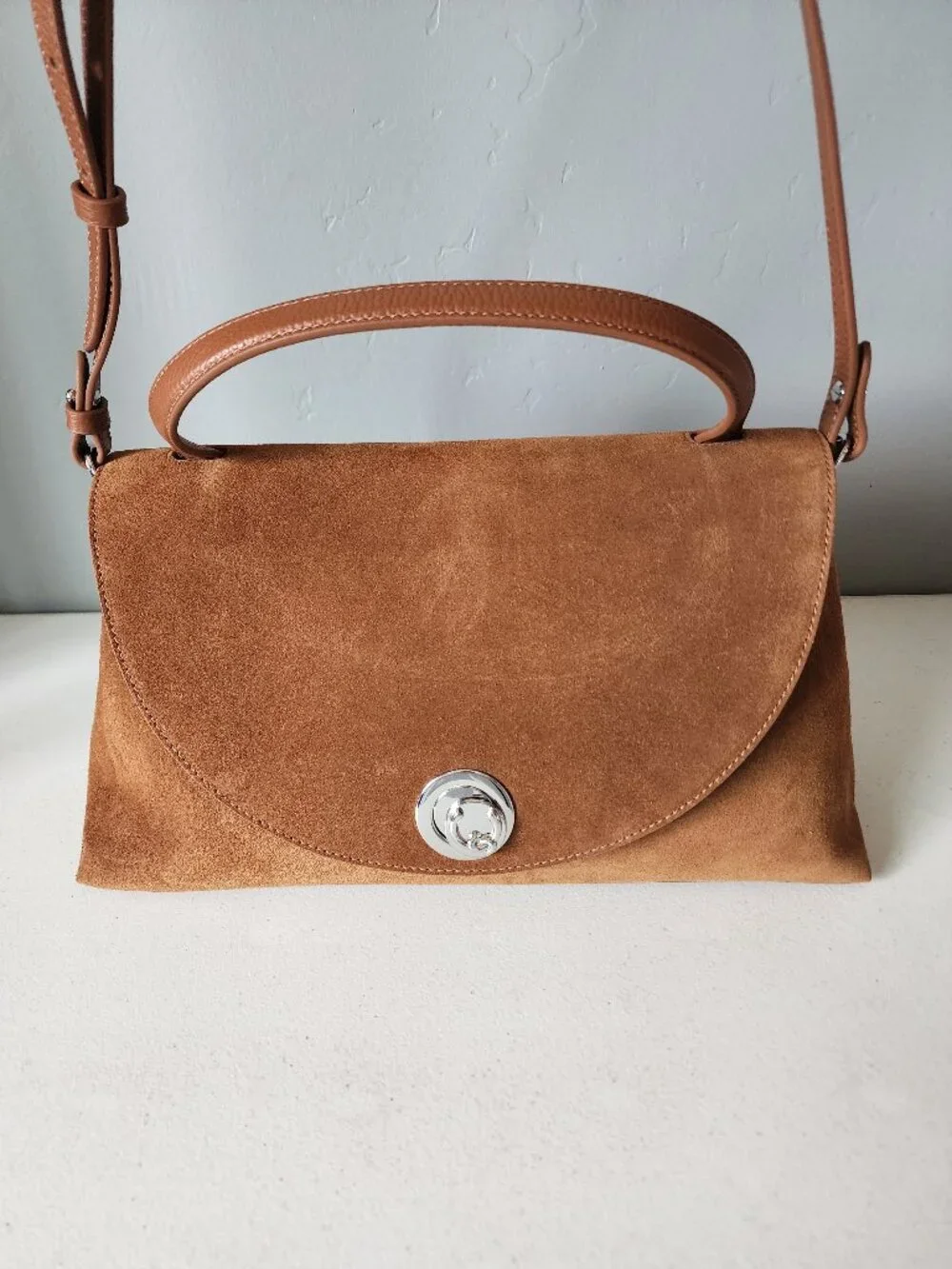 Coccinelle Satchel/Crossbody "LIKE NEW" - Picture 4 of 16